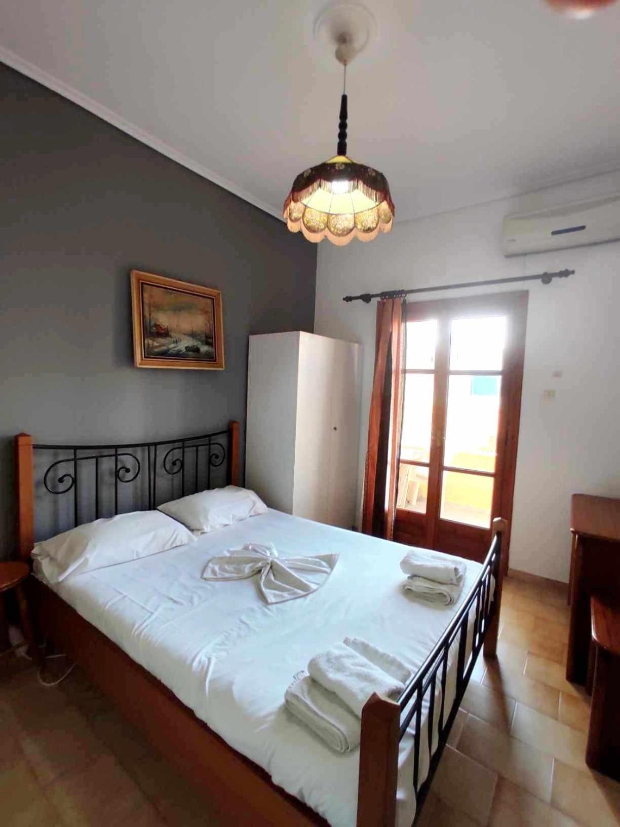 Politis Sudios Apartment บาทซี ภายนอก รูปภาพ