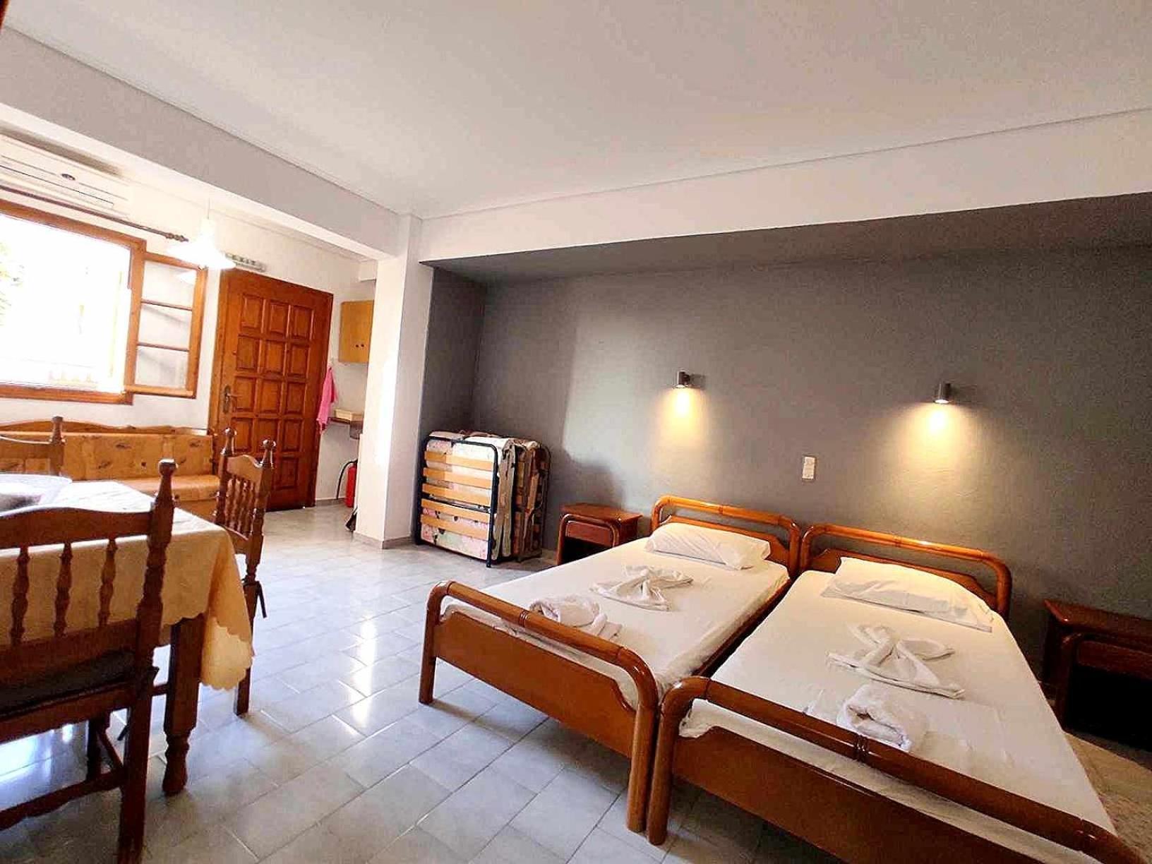 Politis Sudios Apartment บาทซี ภายนอก รูปภาพ